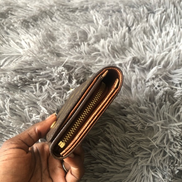 Louis Vuitton Monnaie Tresor Wallet - Picture 6 of 14